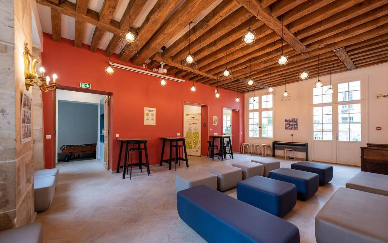 Mije Marais Hostel Paris Luaran gambar The common room at the University of Roehampton