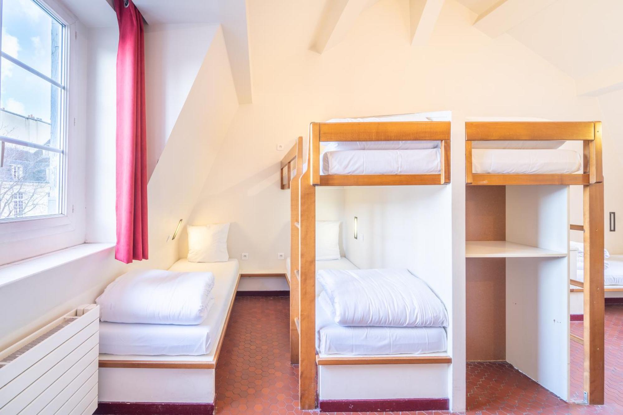 Mije Marais Hostel Paris Luaran gambar A typical room at a hostel