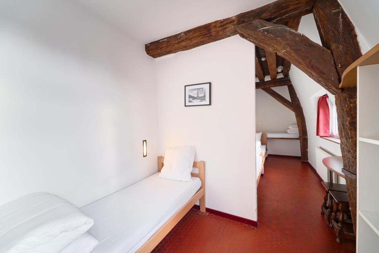 Mije Marais Hostel Paris Luaran gambar A typical room at the hotel